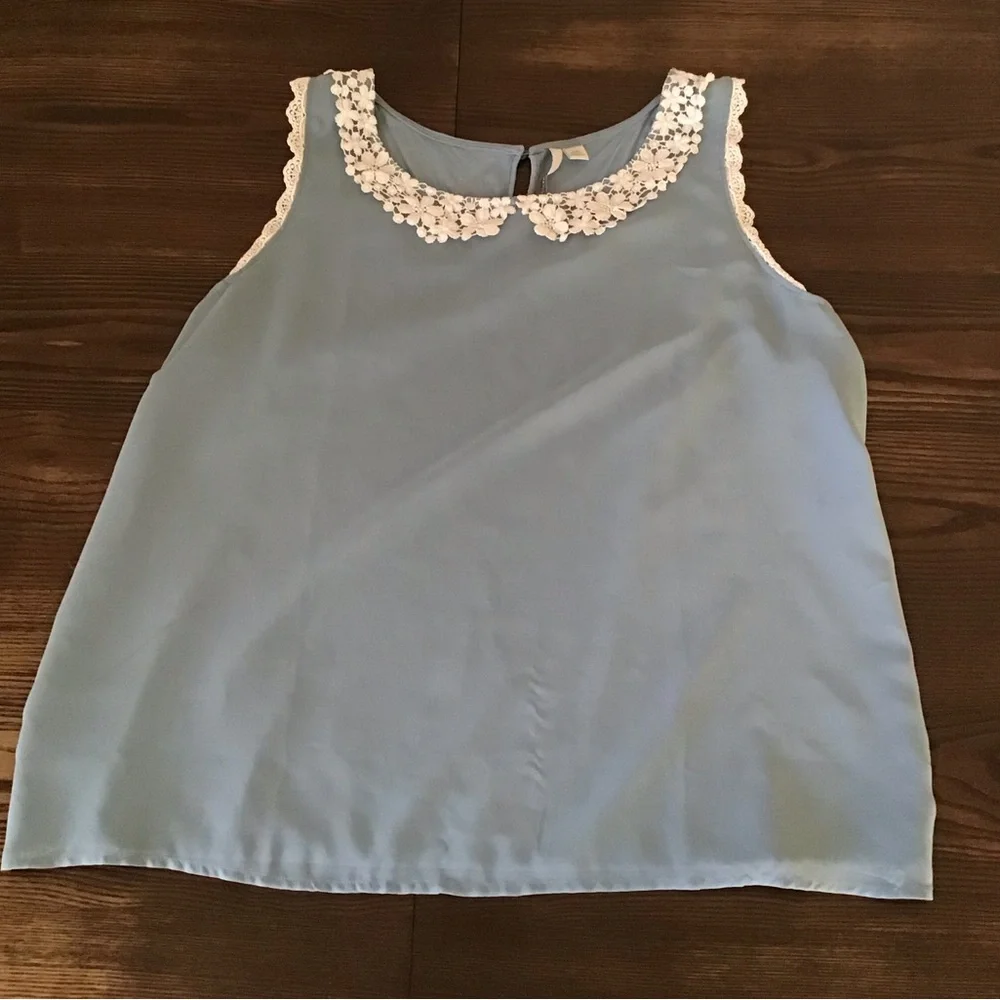 Light Blue Sleeveless Peter Pan blouse - Picture 4 of 12